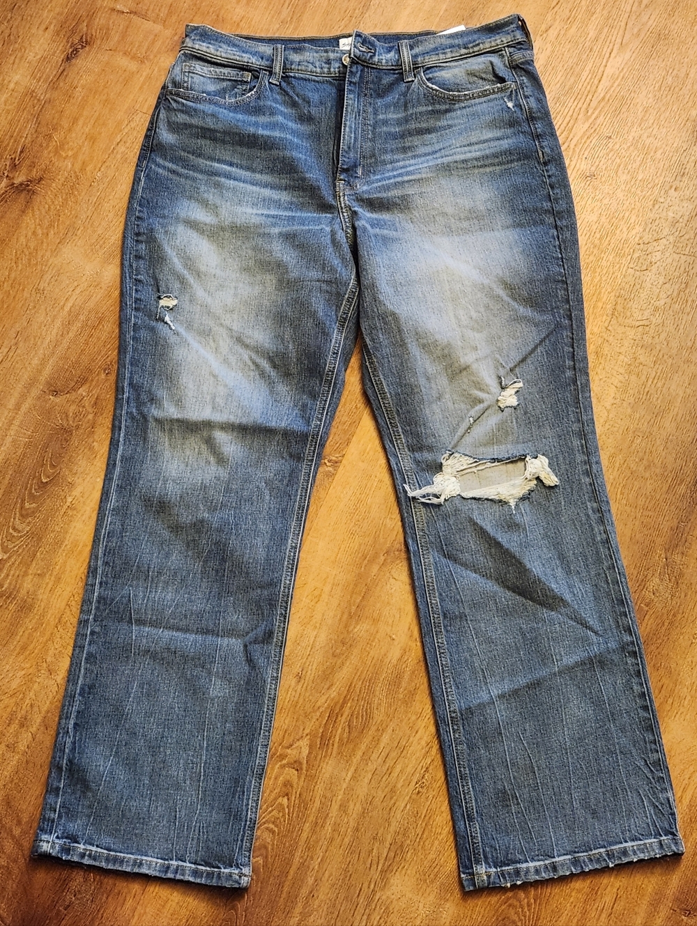Studio Blue Relaxed Straight Fit Distressed Jeans, Size 32